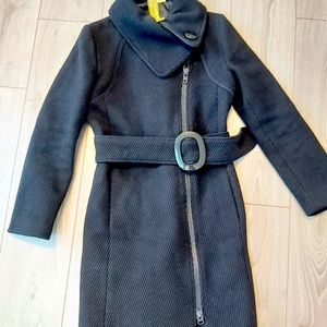 Soia & Kyo wool black coat. Excellent condition, size small.